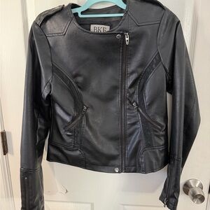 BKE Women's Sleek Black Leather Jacket